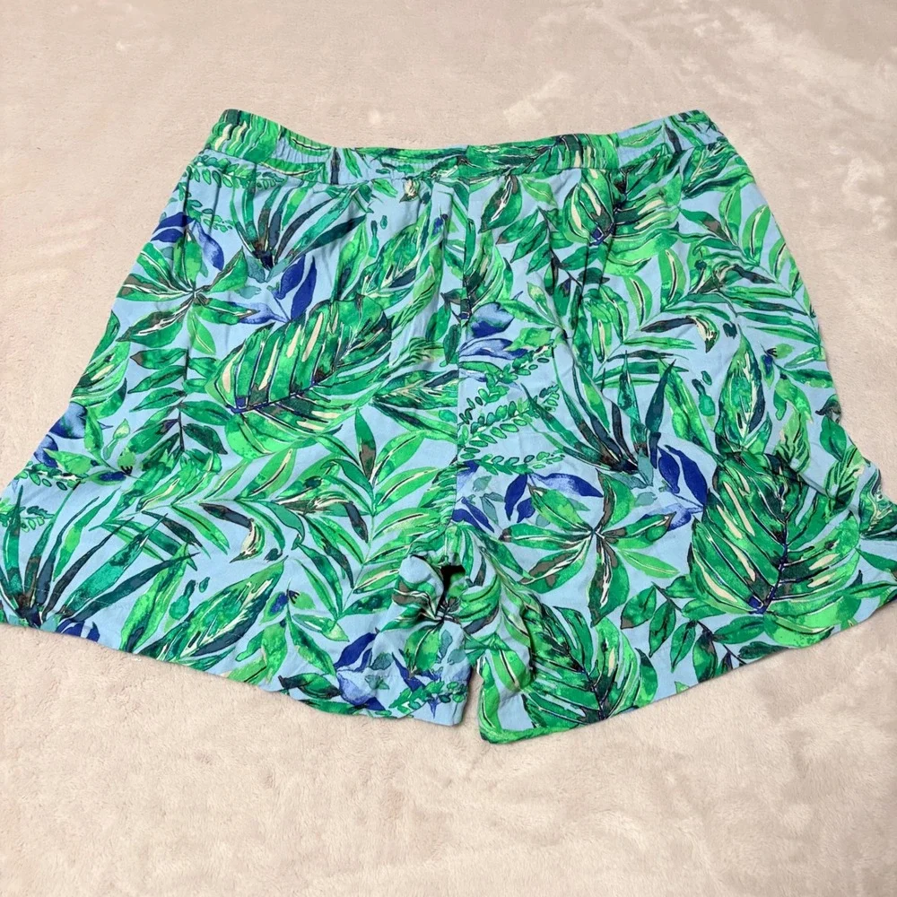 J. Jill Tropical Leaf Print Pull On Shorts Womens Blue Green size M Rayon Tassel